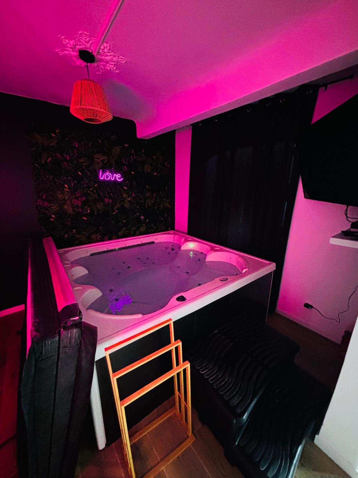 Nid'Ange Hotel Piolenc Eksteriør billede